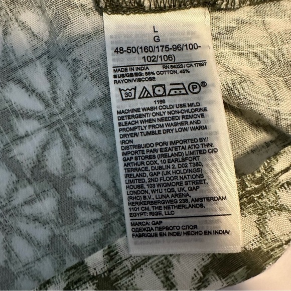 Gap flutter sleeve tank top - Picture 3 of 6